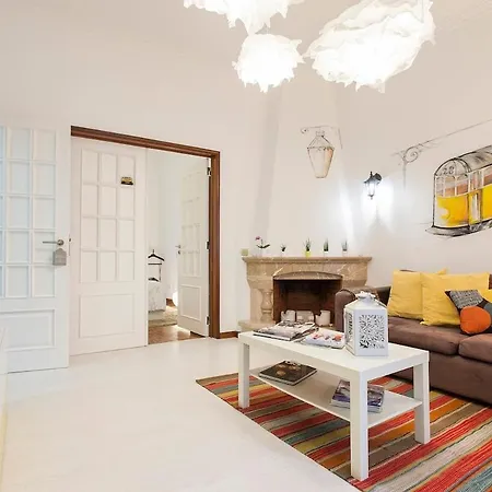 Ginjinha House - 4 - Bairro Alto - With Ac By Lisbeyond Πανσιόν